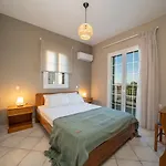 Captain's Villas *