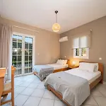 Captain's Villas Apartment Katelios