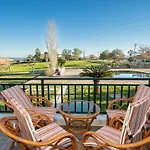 Captain's Villas Apartment *