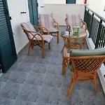 Captain's Villas *