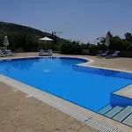Captain's Villas Apartment *